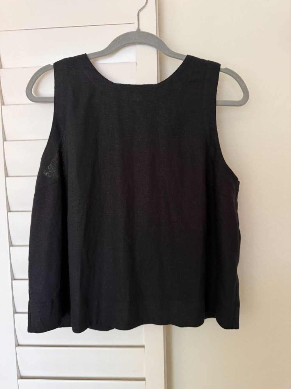 LOFT Black Linen Blend Crossover Petal Back Tank Top